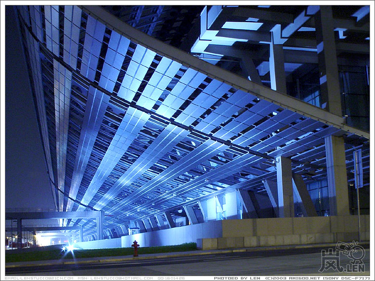 终于等到开灯了，夜景，相比这个角度已经给人拍到泛滥了