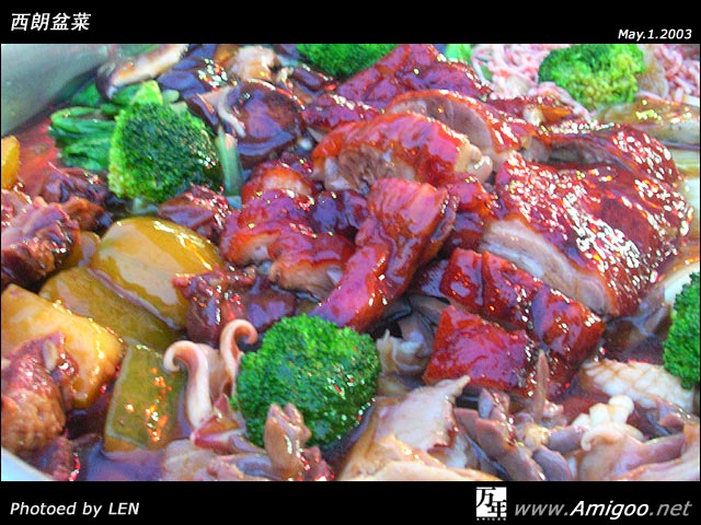 来张近摄，看仔细点材料，的确分量十足啊！！感觉边吃边有种玩寻宝游戏的feel，因为随时好物沉归底。