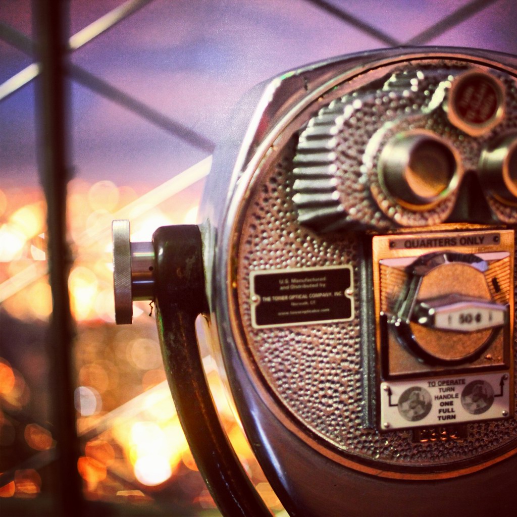 经典的投币望远镜，想起了北京遇见西雅图