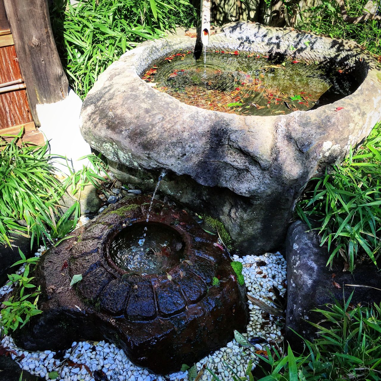 酒店外是精致的日式庭院