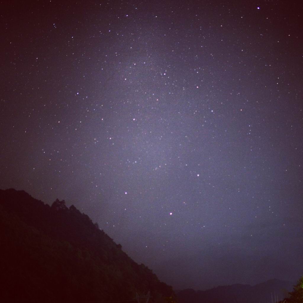 如果时间够,真想慢慢数数流星,可惜蚊子太多了