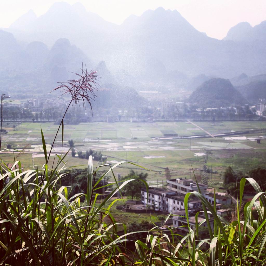 高山下看到的连山县