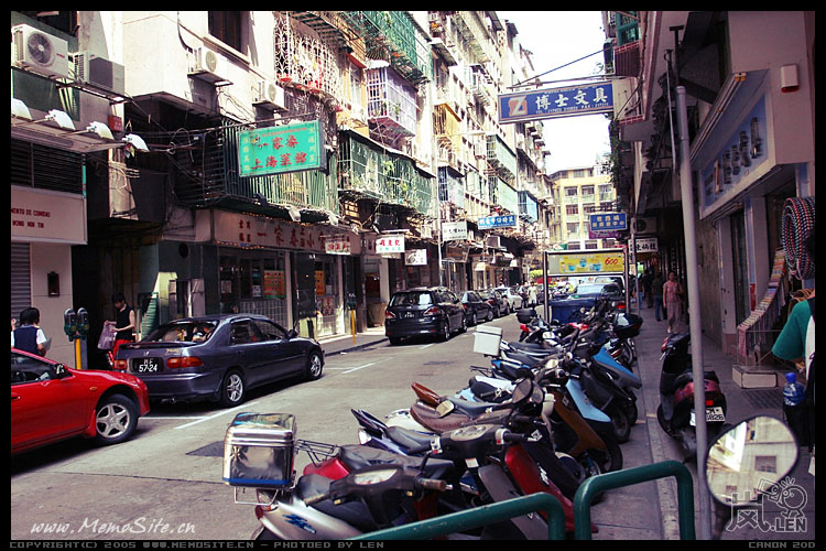 澳门的轻型摩托占了很大的交通工具比重